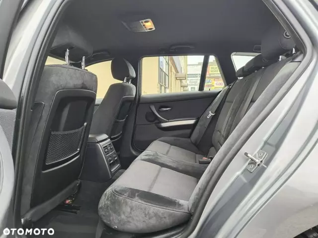 BMW Seria 3 320d Efficient Dynamics Sport Line shadow