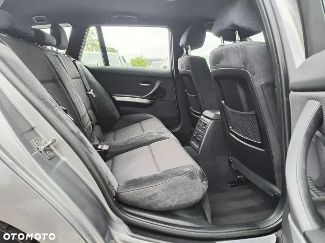 BMW Seria 3 320d Efficient Dynamics Sport Line shadow