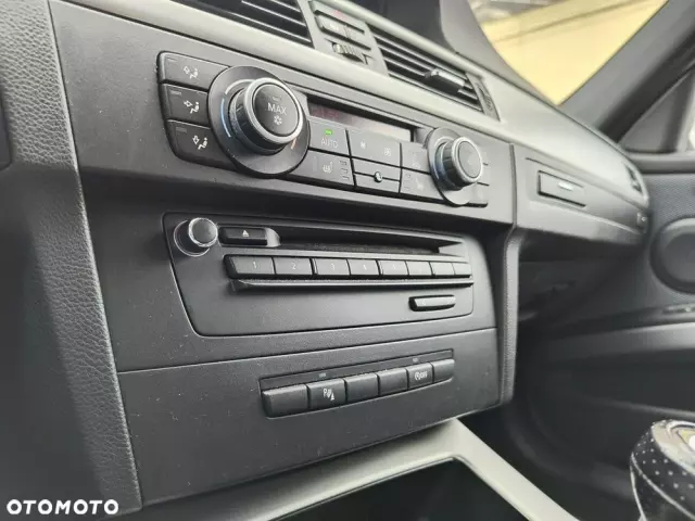 BMW Seria 3 320d Efficient Dynamics Sport Line shadow