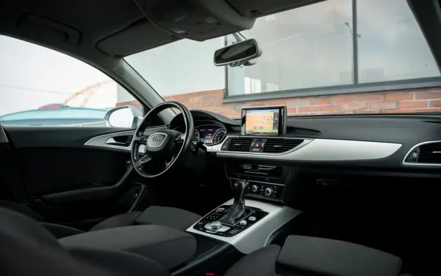AUDI A6 Avant 2.0 TDI Ultra S tronic