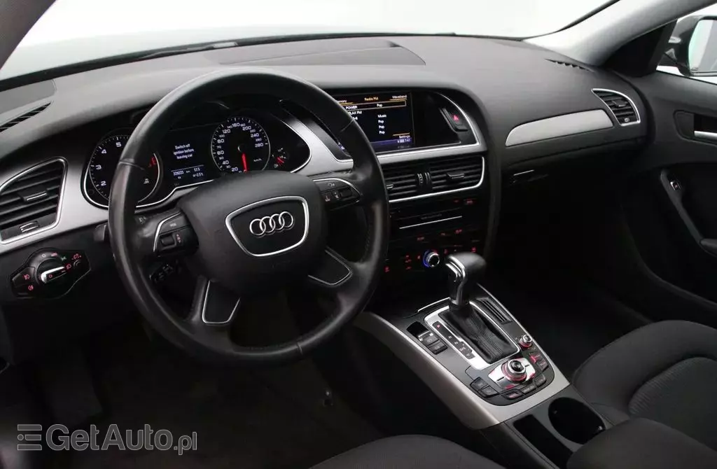 AUDI A4 