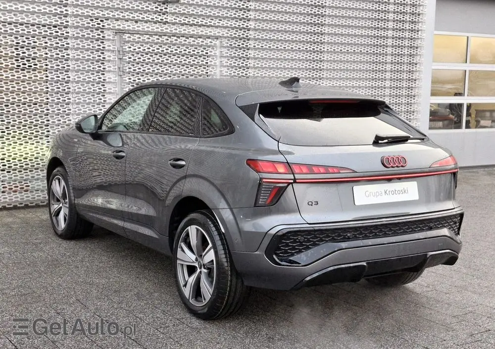 AUDI Q3 Sportback 