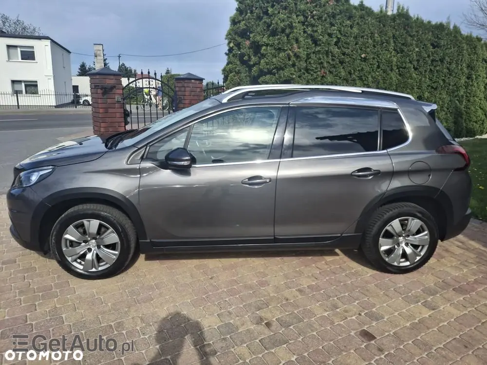 PEUGEOT 2008 PureTech 130 Allure Pack