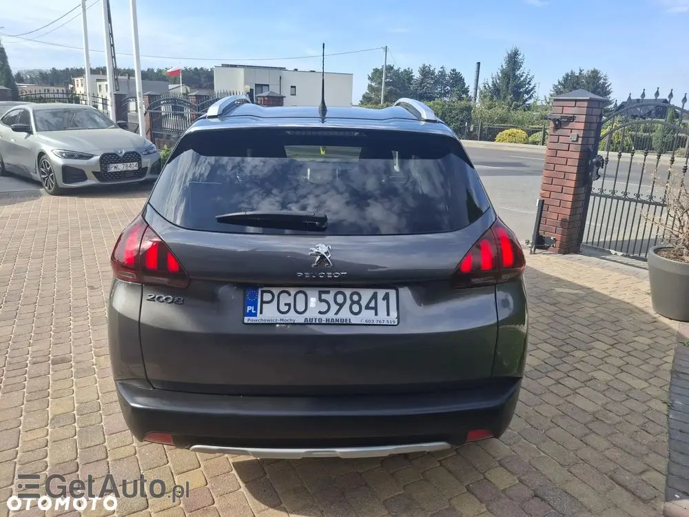 PEUGEOT 2008 PureTech 130 Allure Pack