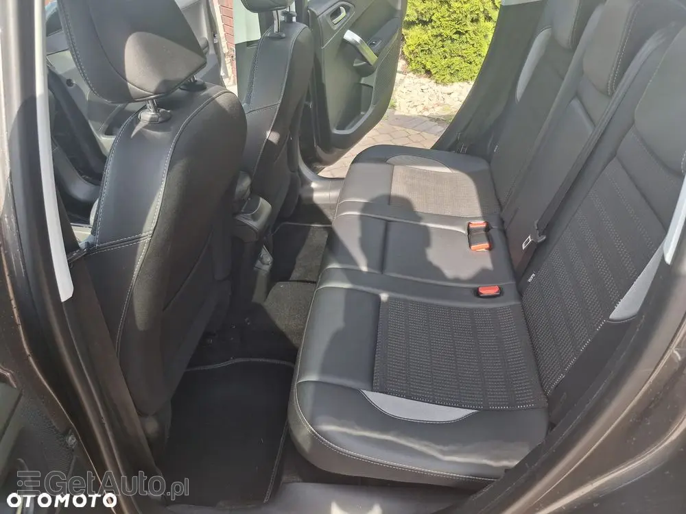 PEUGEOT 2008 PureTech 130 Allure Pack