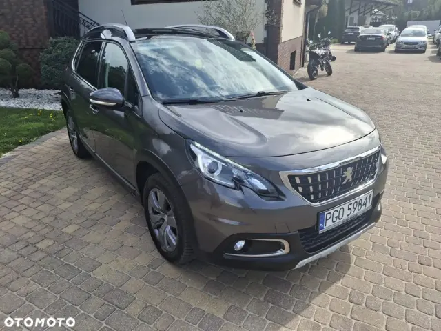 PEUGEOT 2008 PureTech 130 Allure Pack