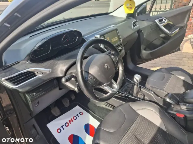 PEUGEOT 2008 PureTech 130 Allure Pack