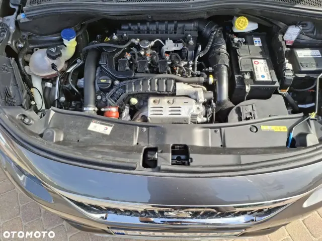 PEUGEOT 2008 PureTech 130 Allure Pack