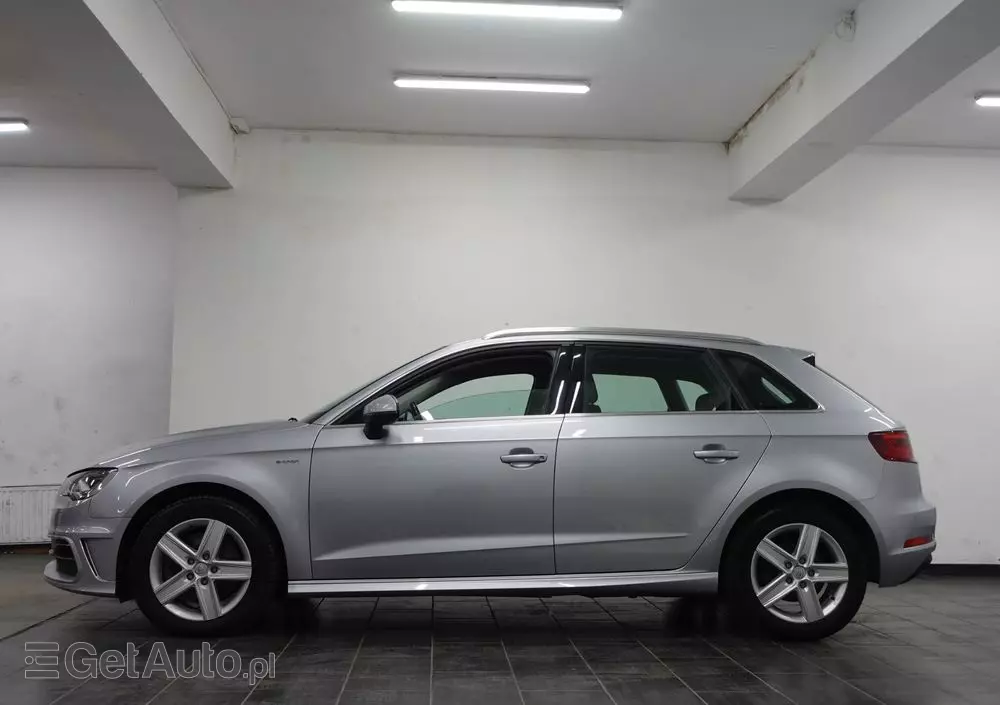 AUDI A3 1.4 TFSI Sportback e-tron