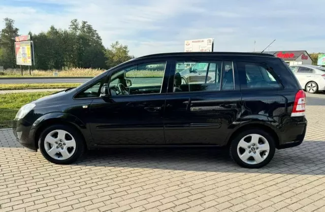 OPEL Zafira 