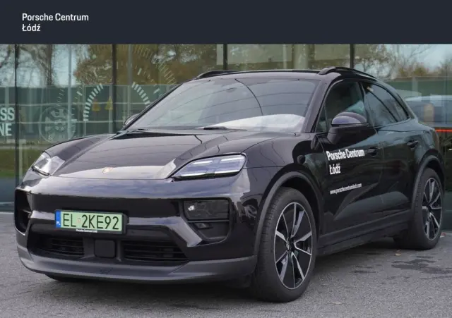 PORSCHE Macan 