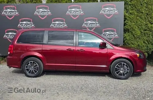 DODGE Grand Caravan 