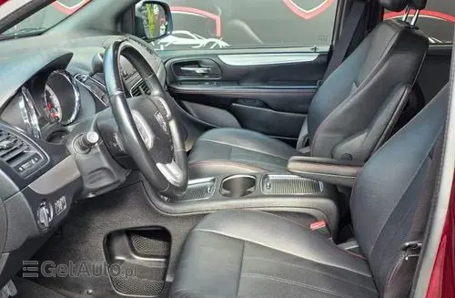 DODGE Grand Caravan 