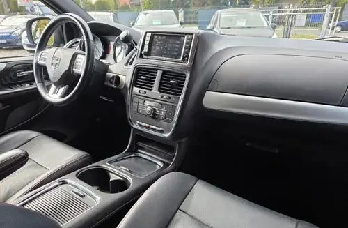 DODGE Grand Caravan 