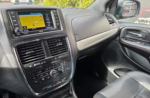 DODGE Grand Caravan 
