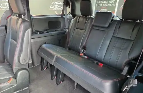 DODGE Grand Caravan 