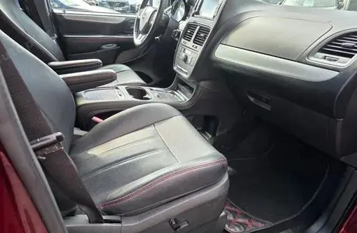 DODGE Grand Caravan 