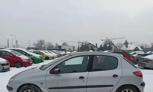PEUGEOT 206 