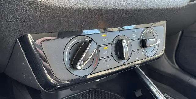 SKODA Fabia 1.0 TSI Selection