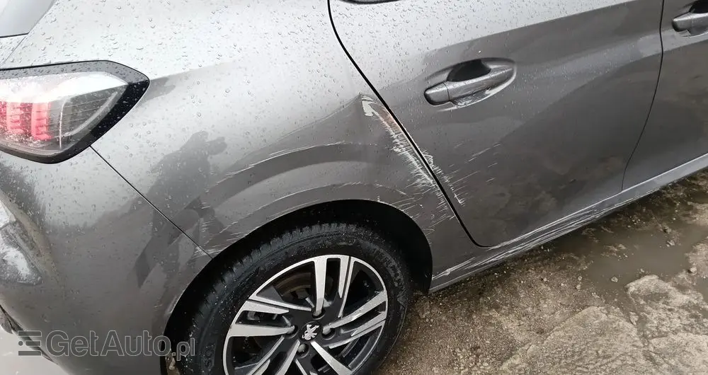 PEUGEOT 208 PureTech 100 Allure Pack