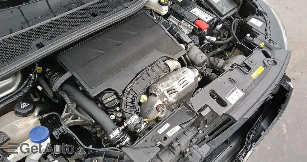 PEUGEOT 208 PureTech 100 Allure Pack