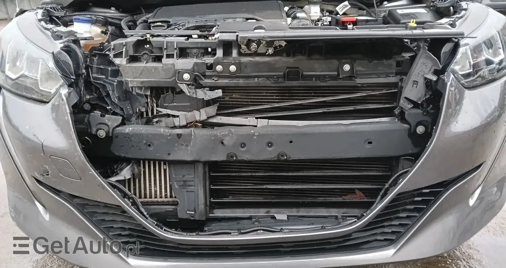 PEUGEOT 208 PureTech 100 Allure Pack