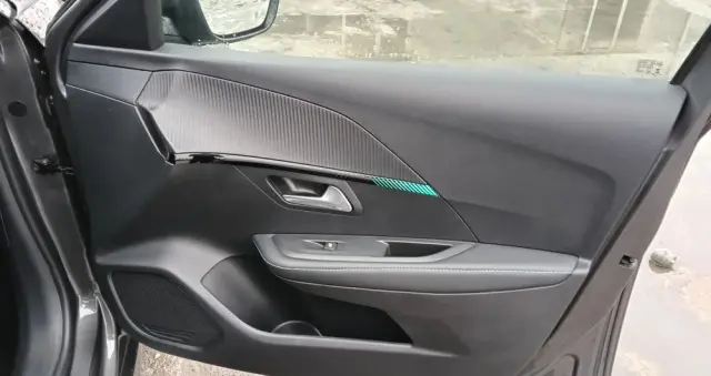 PEUGEOT 208 PureTech 100 Allure Pack