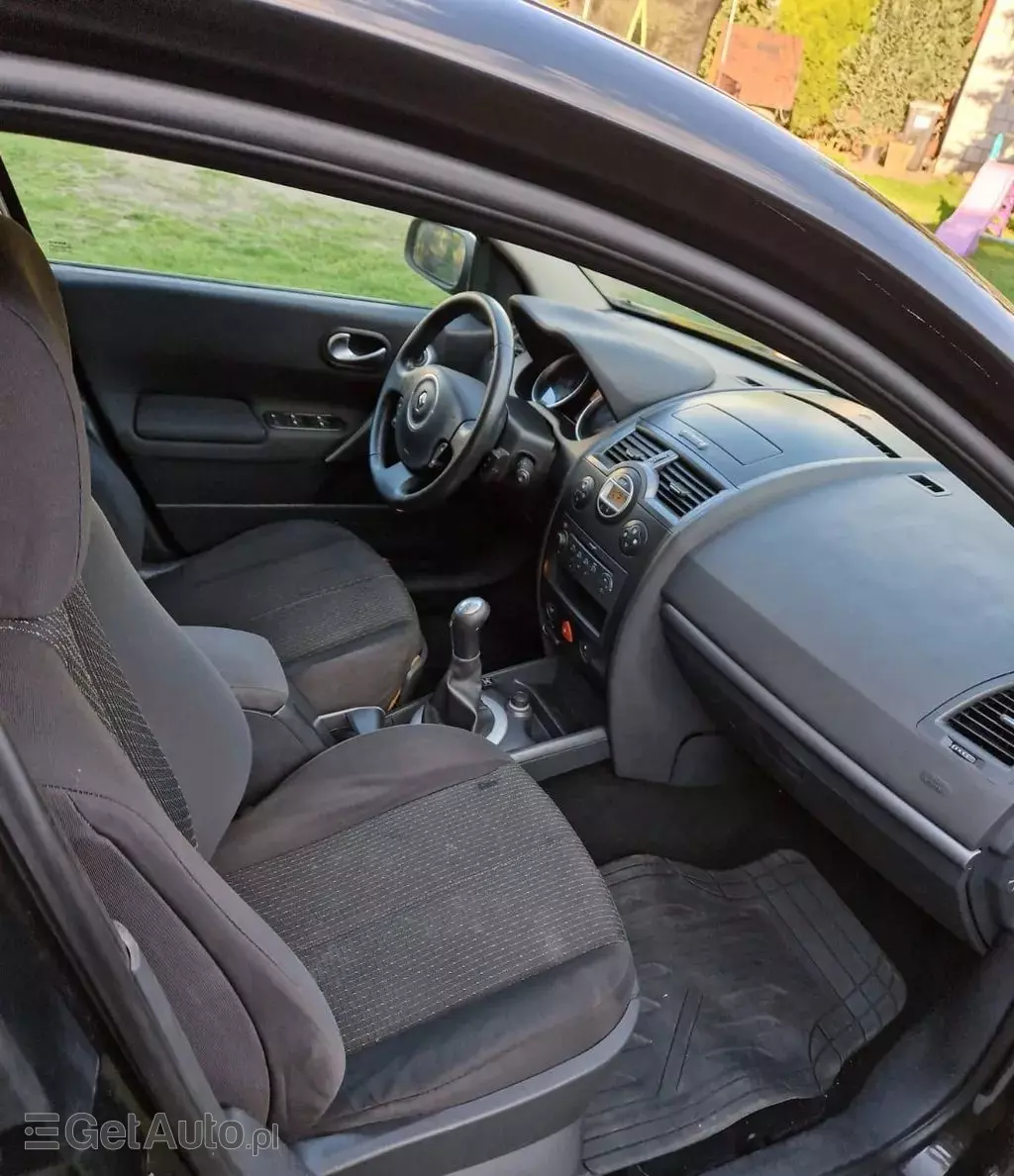RENAULT Megane 