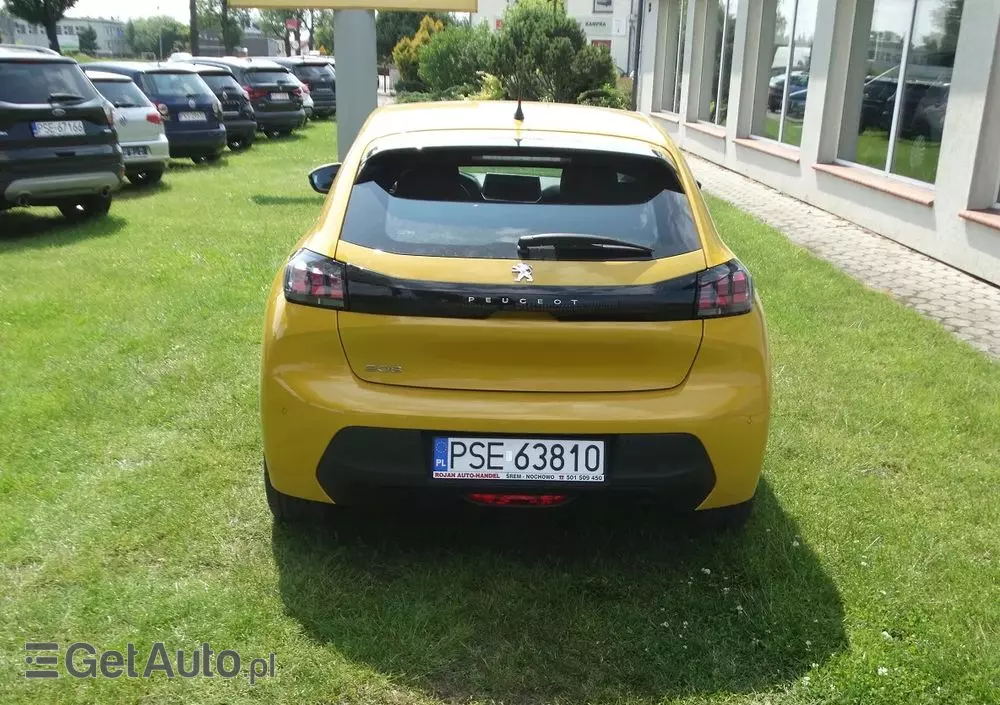 PEUGEOT 208 