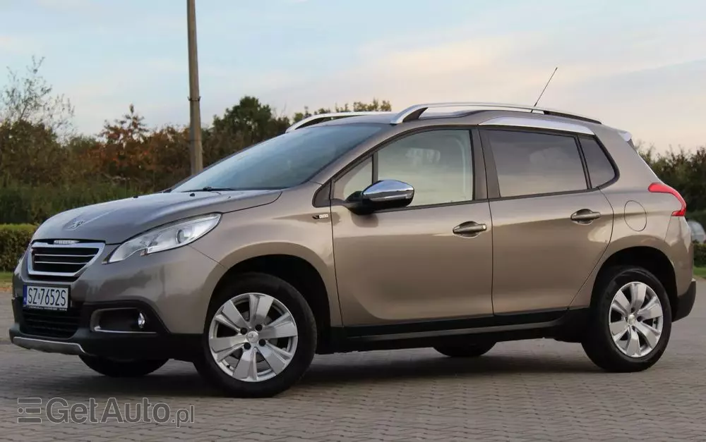 PEUGEOT 2008 1.2 Pure Tech Style