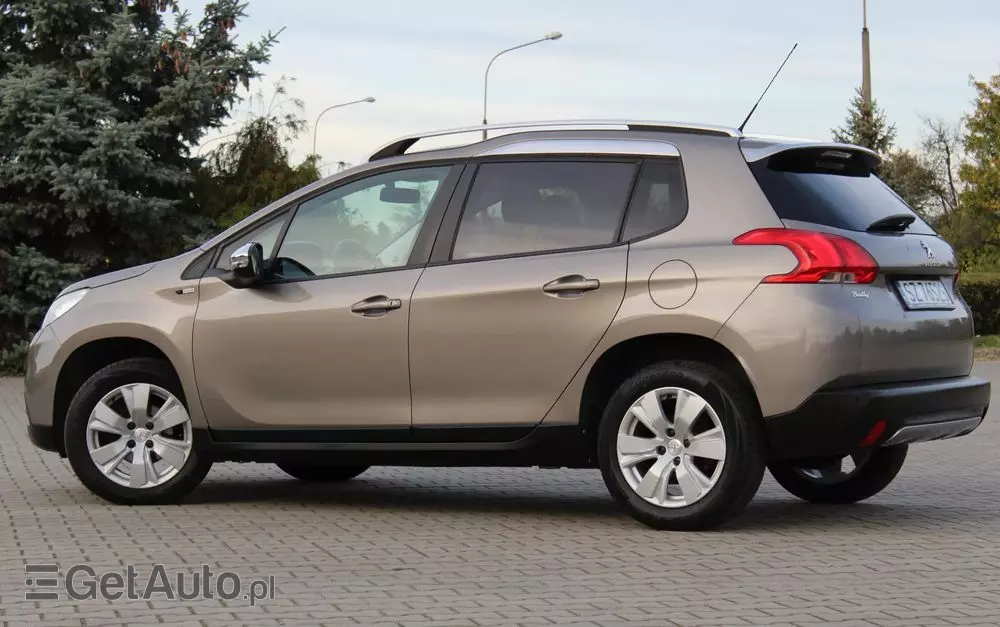 PEUGEOT 2008 1.2 Pure Tech Style