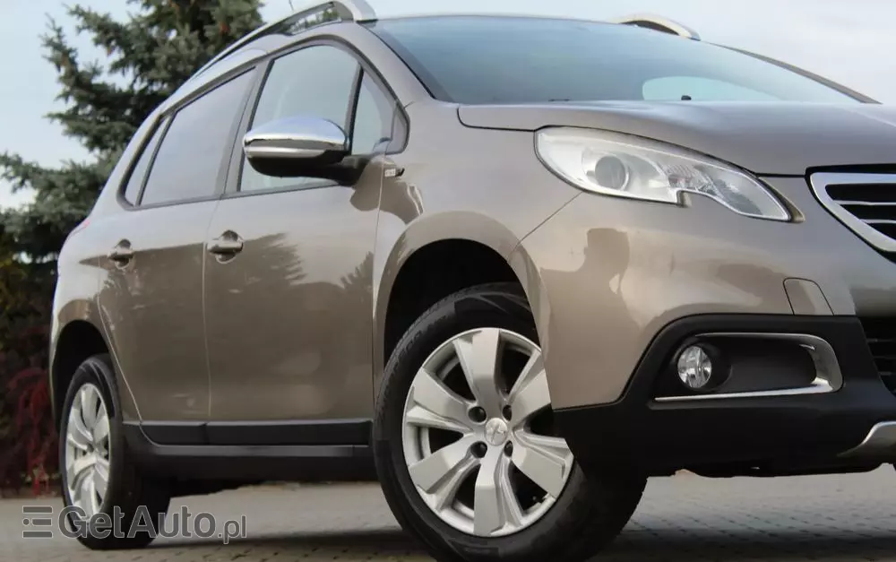 PEUGEOT 2008 1.2 Pure Tech Style