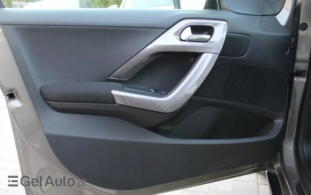 PEUGEOT 2008 1.2 Pure Tech Style