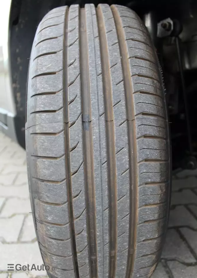 PEUGEOT 2008 1.2 Pure Tech Style