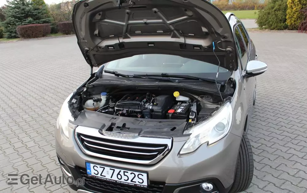 PEUGEOT 2008 1.2 Pure Tech Style