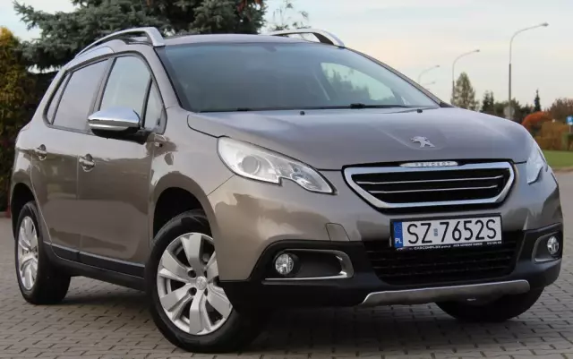 PEUGEOT 2008 1.2 Pure Tech Style
