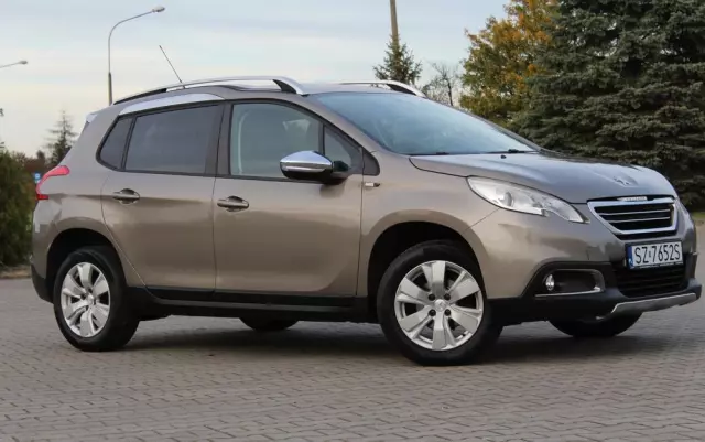 PEUGEOT 2008 1.2 Pure Tech Style