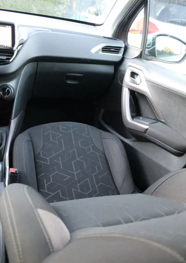 PEUGEOT 2008 1.2 Pure Tech Style