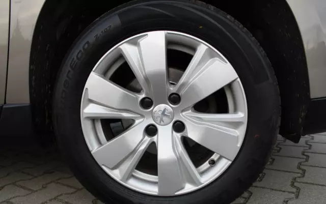 PEUGEOT 2008 1.2 Pure Tech Style