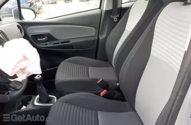 TOYOTA Yaris 1.0 Comfort