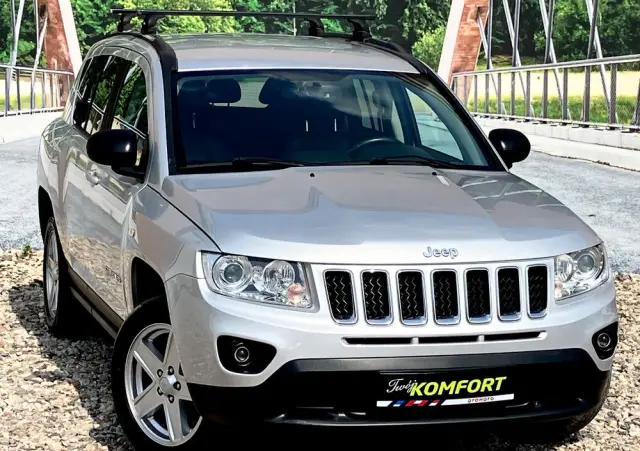 JEEP Compass 2.4I 4x4 Automatik Limited