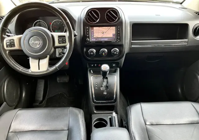 JEEP Compass 2.4I 4x4 Automatik Limited