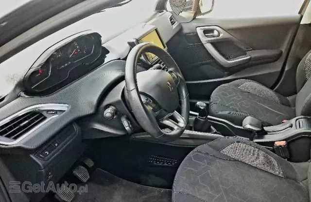PEUGEOT 2008 1.2 Pure Tech Access