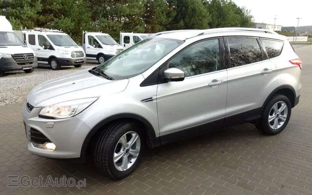 FORD Kuga 1.5 EcoBoost 2x4 Trend