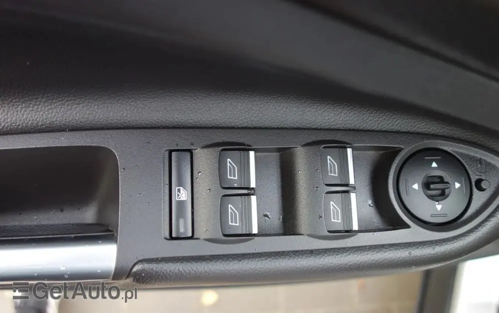 FORD Kuga 1.5 EcoBoost 2x4 Trend