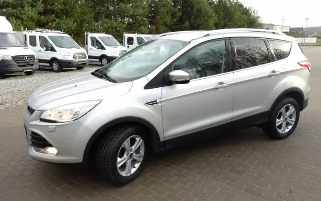 FORD Kuga 1.5 EcoBoost 2x4 Trend