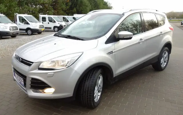 FORD Kuga 1.5 EcoBoost 2x4 Trend