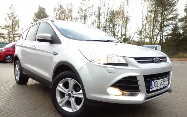 FORD Kuga 1.5 EcoBoost 2x4 Trend