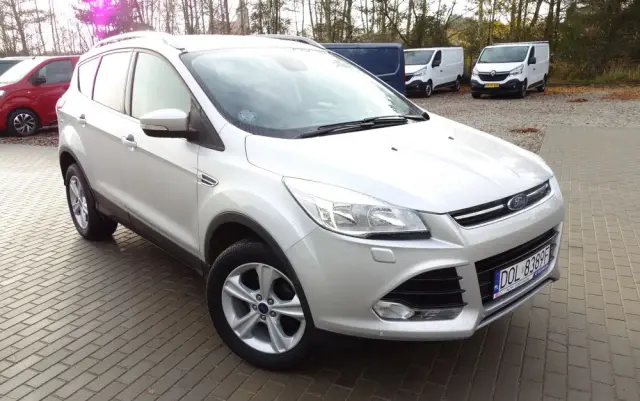 FORD Kuga 1.5 EcoBoost 2x4 Trend