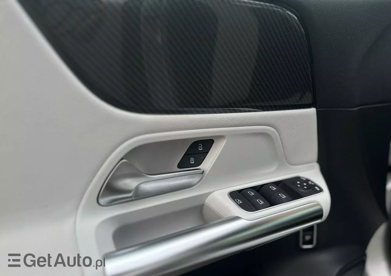 MERCEDES-BENZ Klasa B 200 AMG Line 7G-DCT